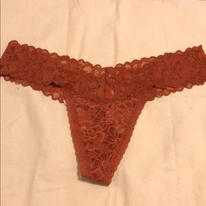 NWT Victoria’s Secret All Over Lace Thong - Rust